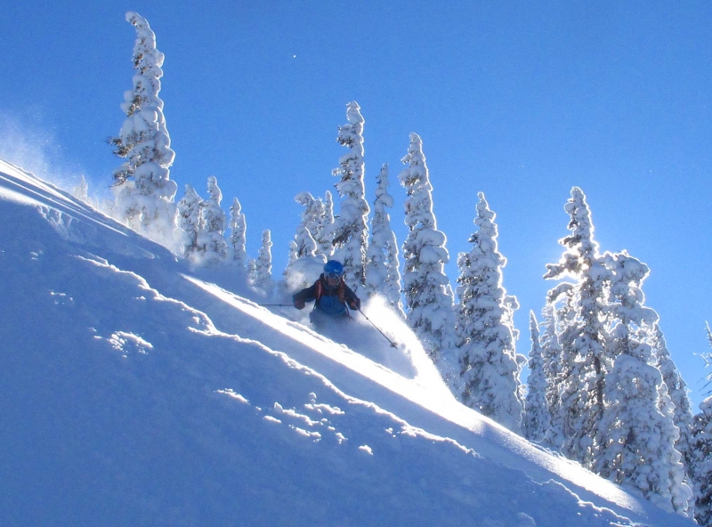 Brittany Konsella skiing