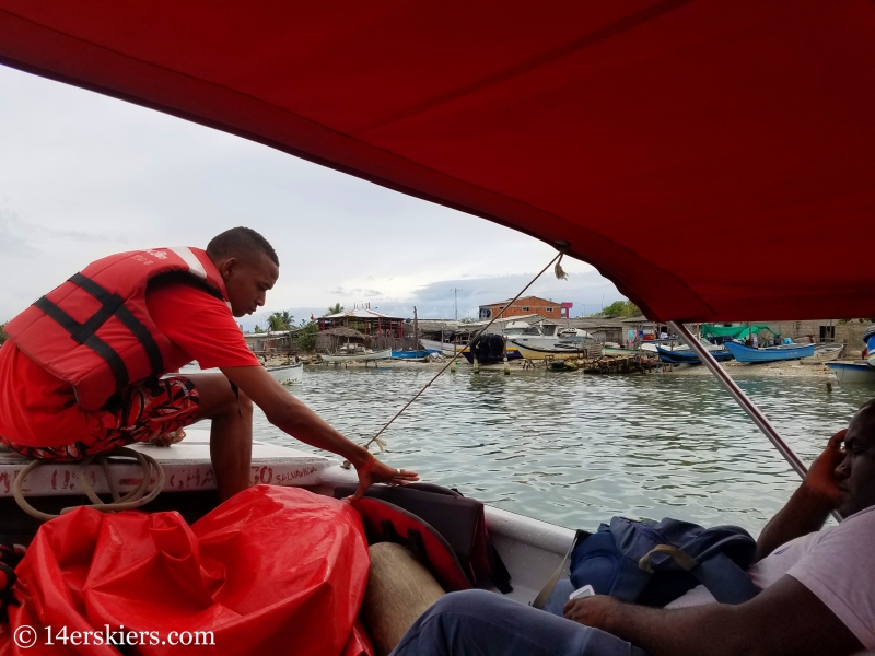 water taxi to Tierra Bomba