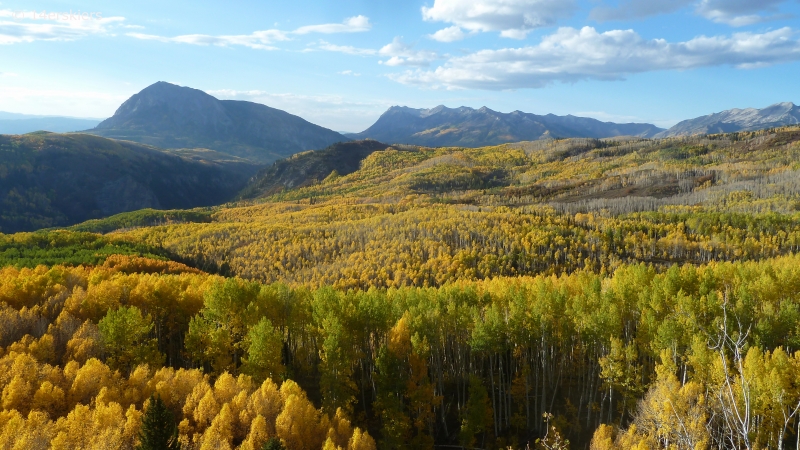 Dark Canyon hike in fall near Crested Butte, CO