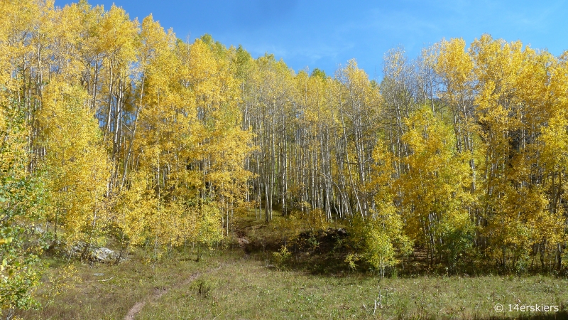 Hiking Dyke Trail to Dark Canyon Trail near Crested Butte, CO