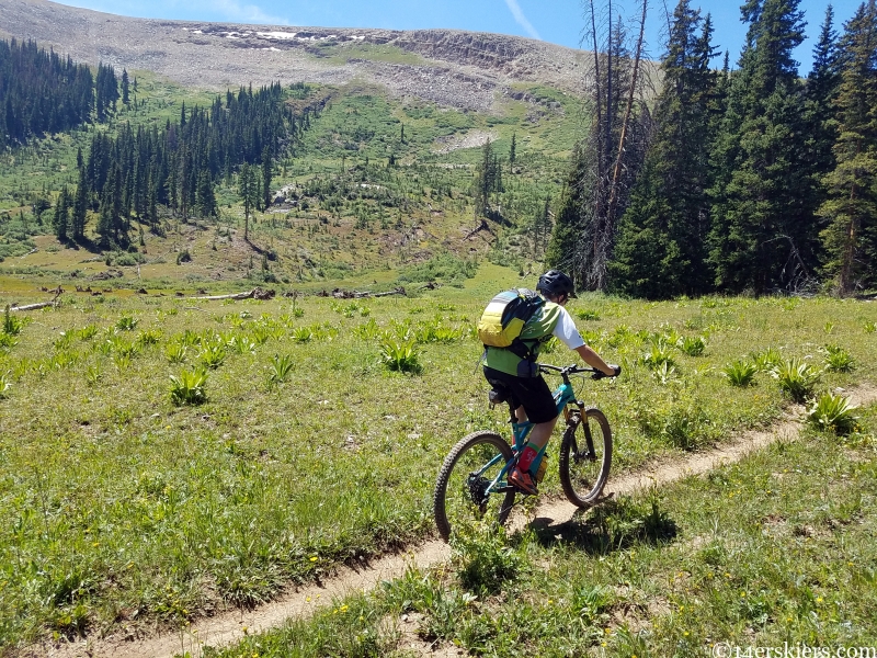 fossil ridge biking trails