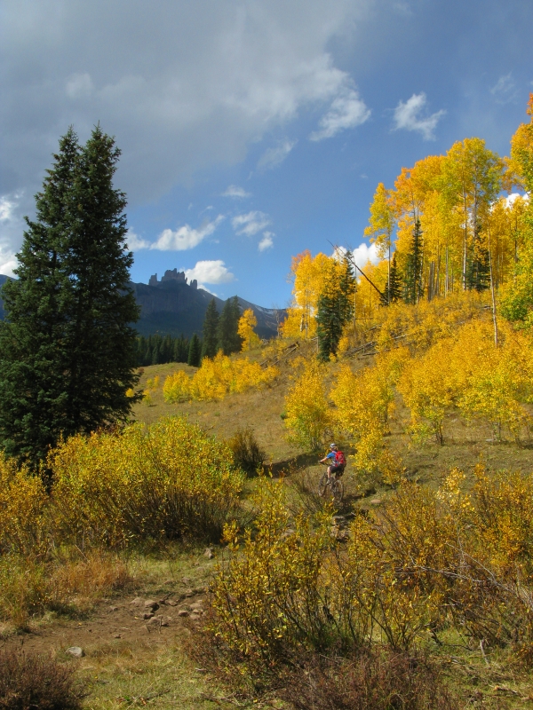 Mountain biking in the Castles  of the West Elks, Lowline Trail