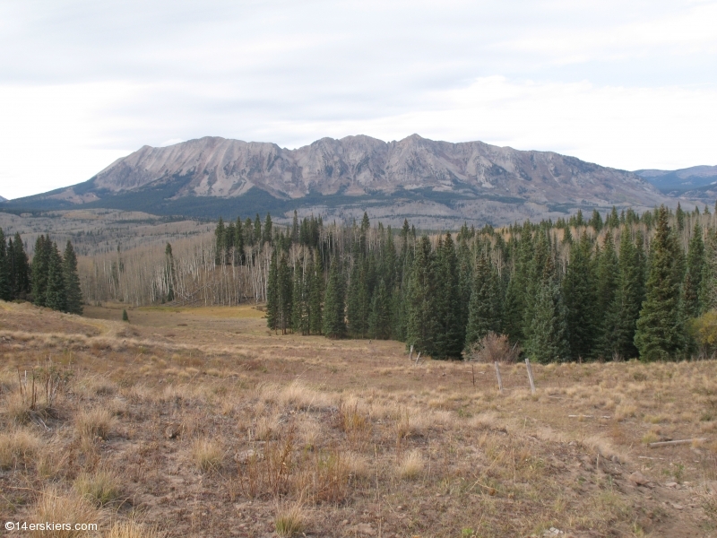 Mountain biking Lowline Trail near Crested Butte.