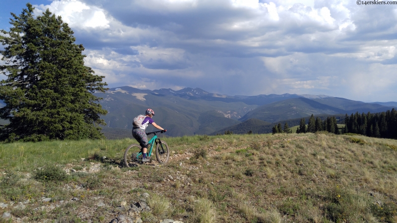 mountain biking near fossil ridge