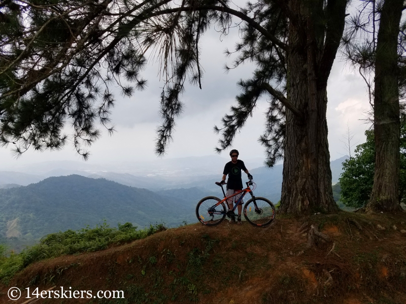 Mountain biking in Minca, Colombia - Los Pinos.