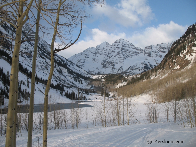 Skiing Maroon Bells in April