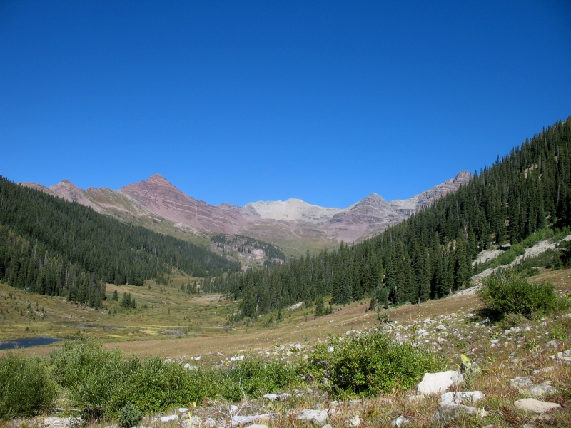 Mountain bike from Crested Butte to Aspen over Pearl Pass