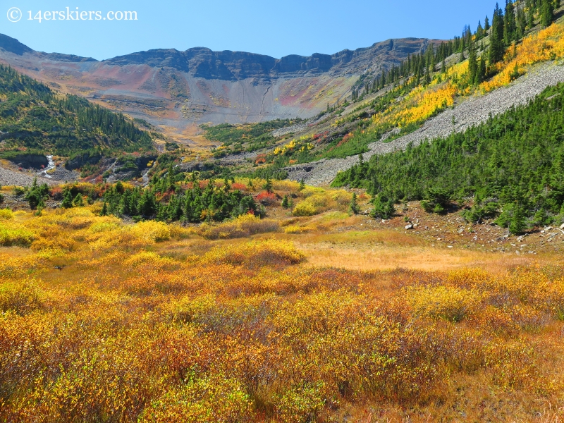 Redwell Basin seen from Trail 404, Peeler Lakes trail