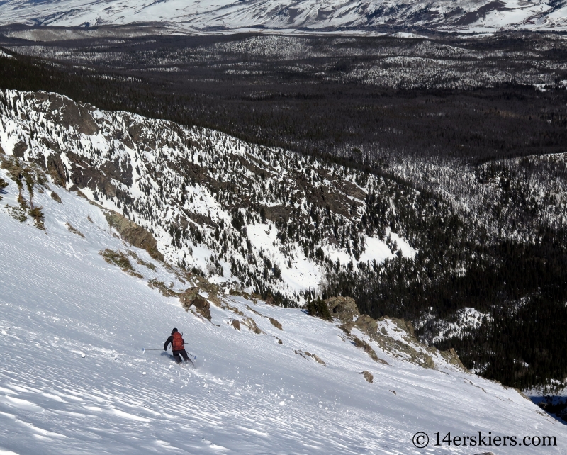 Larry Fontaine backcountry skiing Buffalo Mountain, Silver Couloir. 