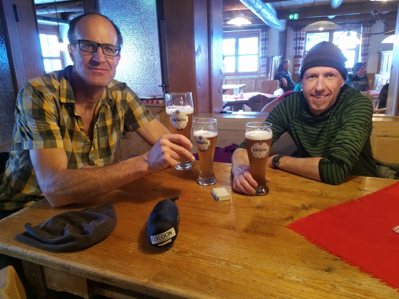 beer at heidelberger hut