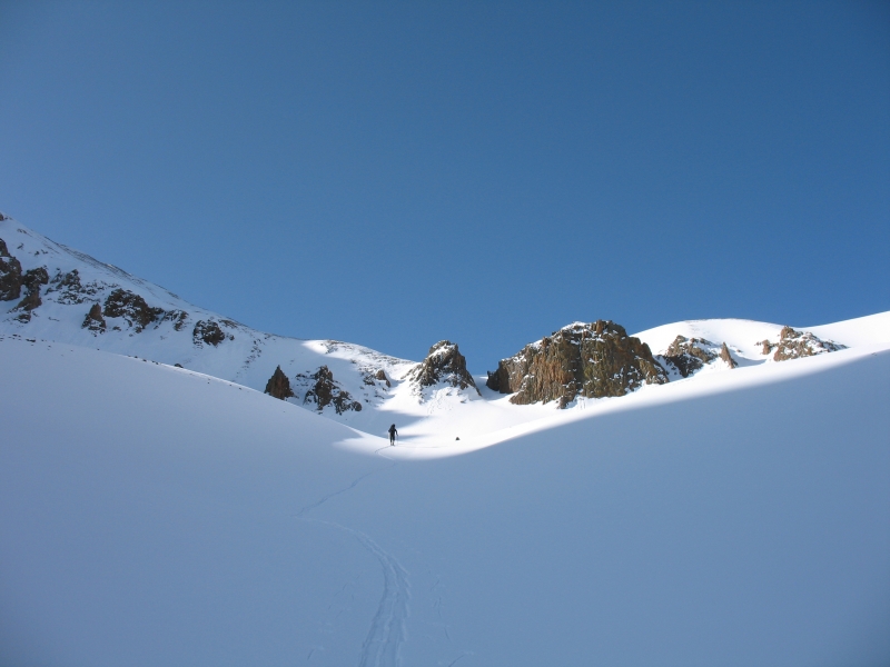 Skinning towards Sunshine Peak. 