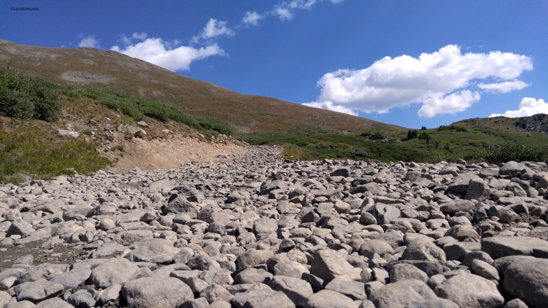 loose rocks on tincup pass